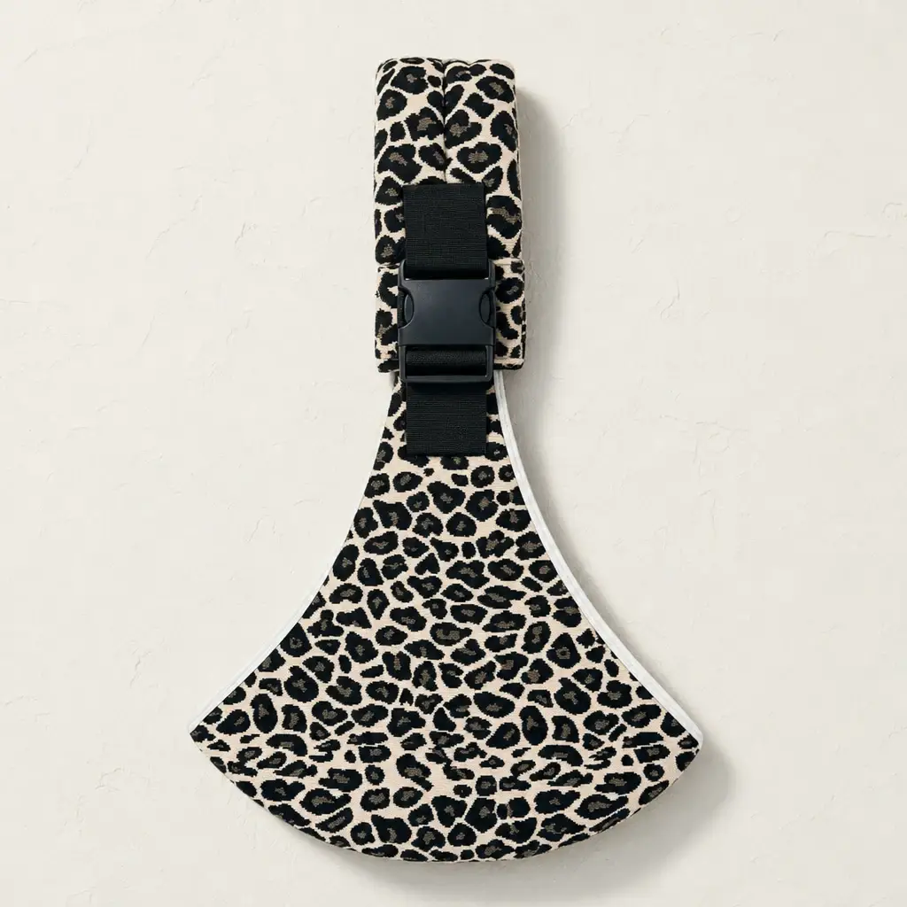 Porte-bébé de hanche Billie & Bo Léopard clair, vue de face